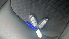 Nissan Qashqai 1.3 DiG-T 160 Tekna 5dr DCT Petrol Hatchback